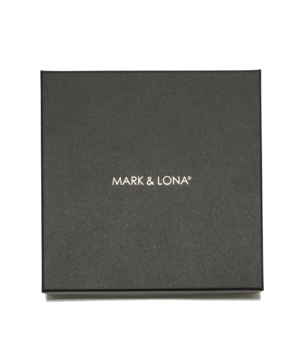 Ain't That Peculiar Handkerchief | MEN and WOMEN