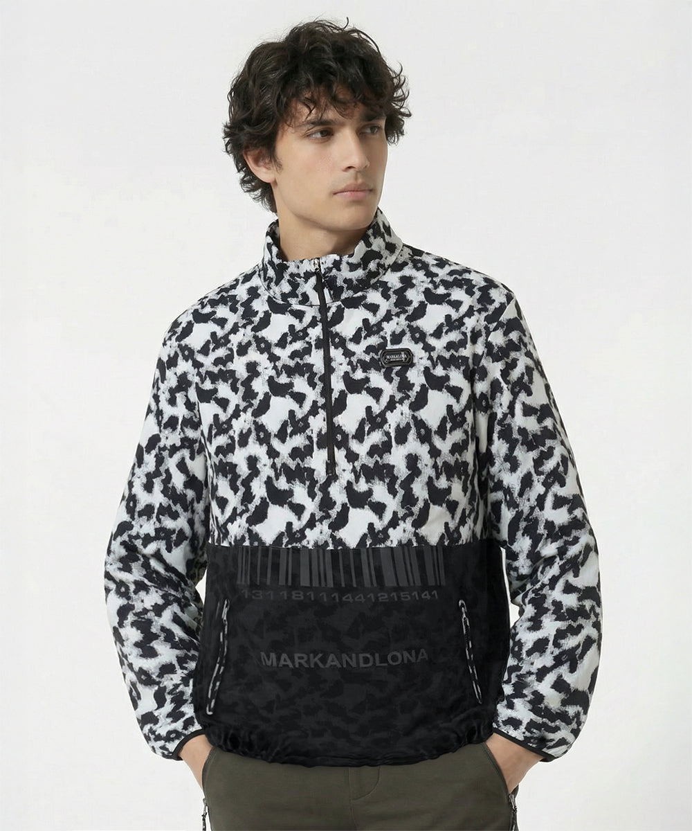 モデル:身長183cm, チェスト98cm, ウエスト78cm, ヒップ93cm 着用サイズL