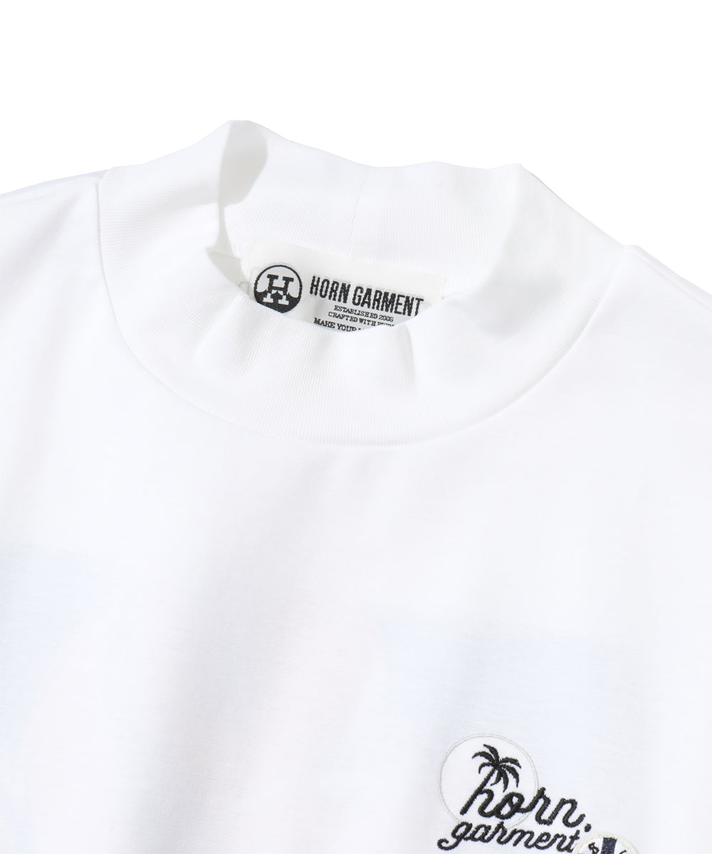 Retro Island Graphic Mock Tee