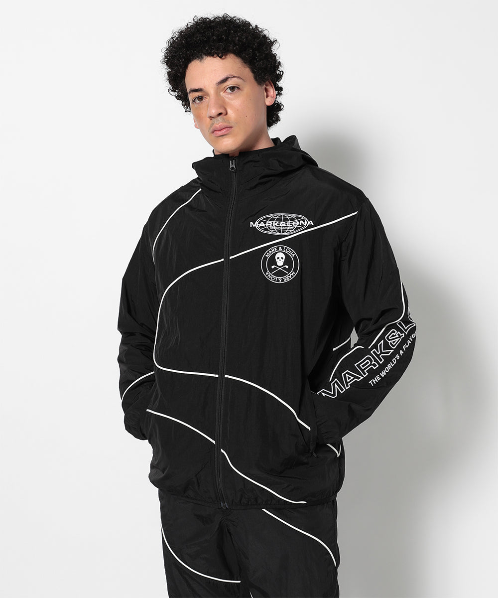 モデル:身長185cm,チェスト92cm,ウエスト77cm,ヒップ94cm,着用サイズL