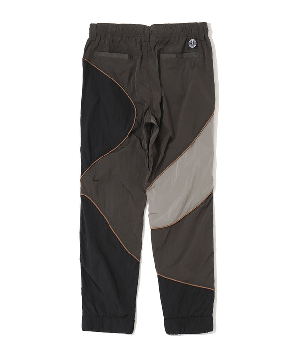 Streamer Crinkle Nylon Jogger