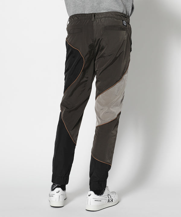 モデル:身長185cm,チェスト92cm,ウエスト77cm,ヒップ94cm,着用サイズL