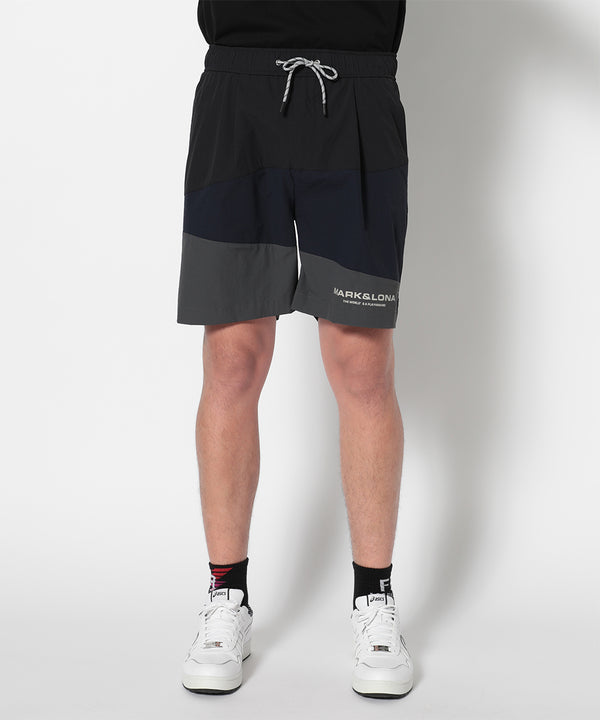 モデル:身長185cm,チェスト92cm,ウエスト77cm,ヒップ94cm,着用サイズL