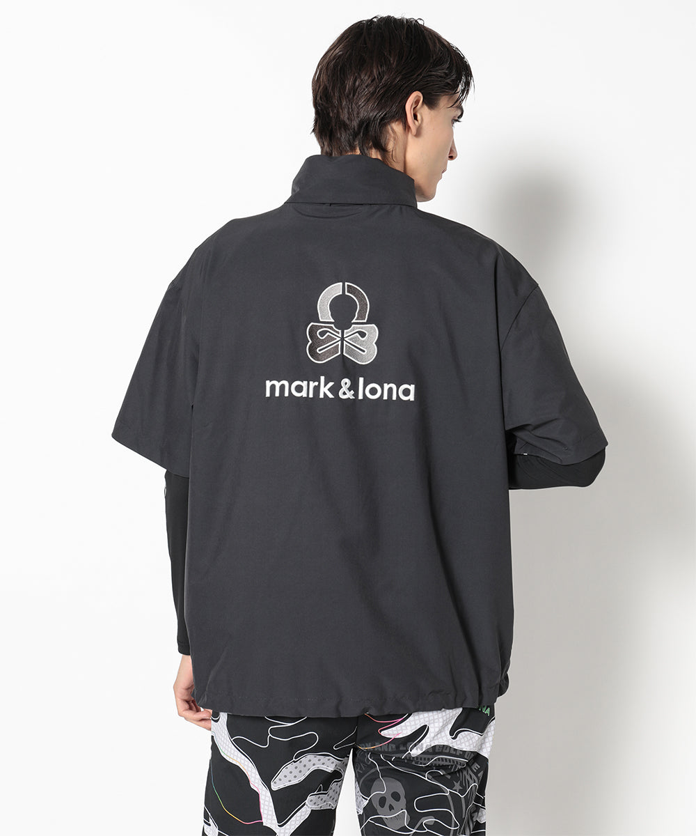 モデル:身長187cm,チェスト93cm,ウエスト78cm,ヒップ93cm,着用サイズL