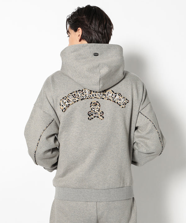 モデル:身長187cm,チェスト93cm,ウエスト78cm,ヒップ93cm,着用サイズL