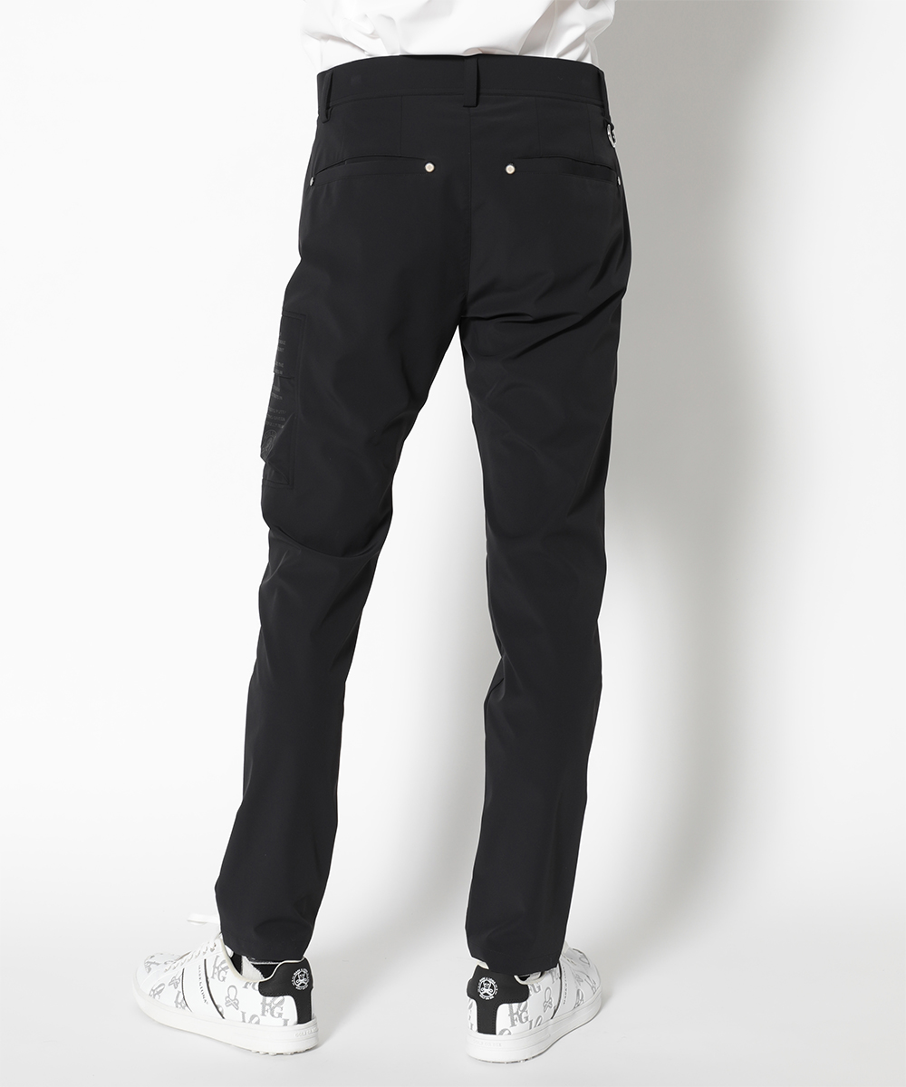 モデル:身長187cm,チェスト93cm,ウエスト78cm,ヒップ93cm,着用サイズL