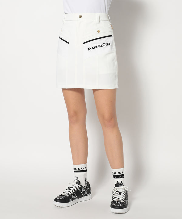 モデル:身長174cm,バスト77cm,ウエスト60cm,ヒップ88cm, 着用サイズM