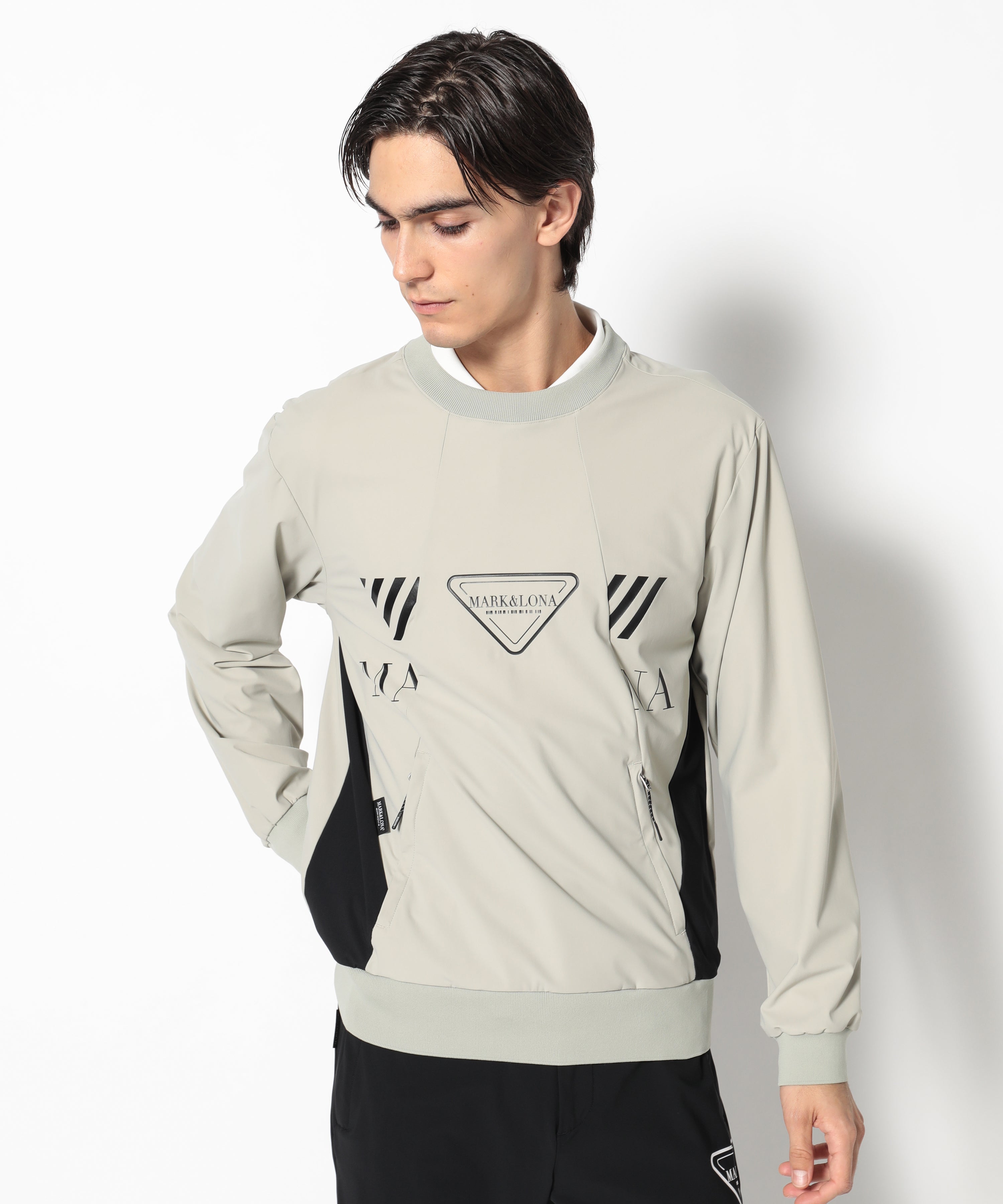 モデル:身長187cm,チェスト93cm,ウエスト78cm,ヒップ93cm,着用サイズL