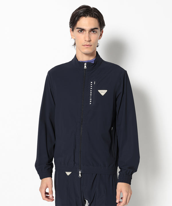 モデル:身長187cm,チェスト93cm,ウエスト78cm,ヒップ93cm,着用サイズL