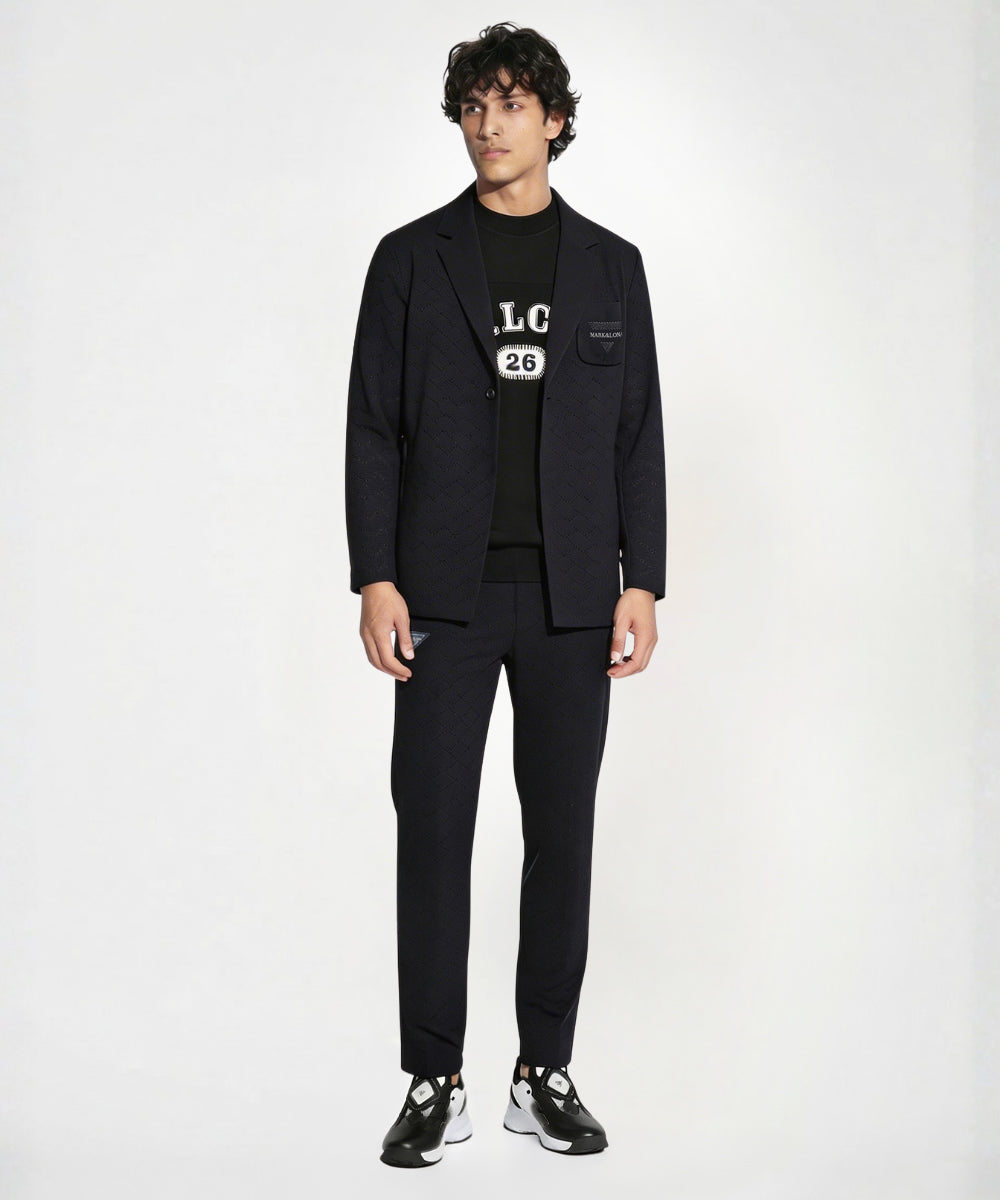 モデル:身長183cm, チェスト98cm, ウエスト78cm, ヒップ93cm 着用サイズL