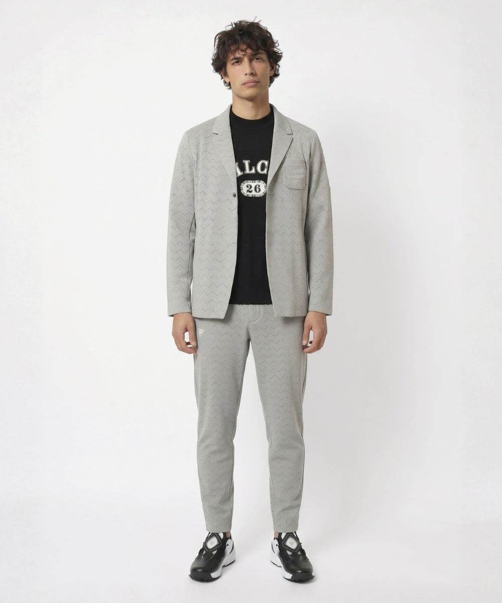 モデル:身長183cm, チェスト98cm, ウエスト78cm, ヒップ93cm 着用サイズL