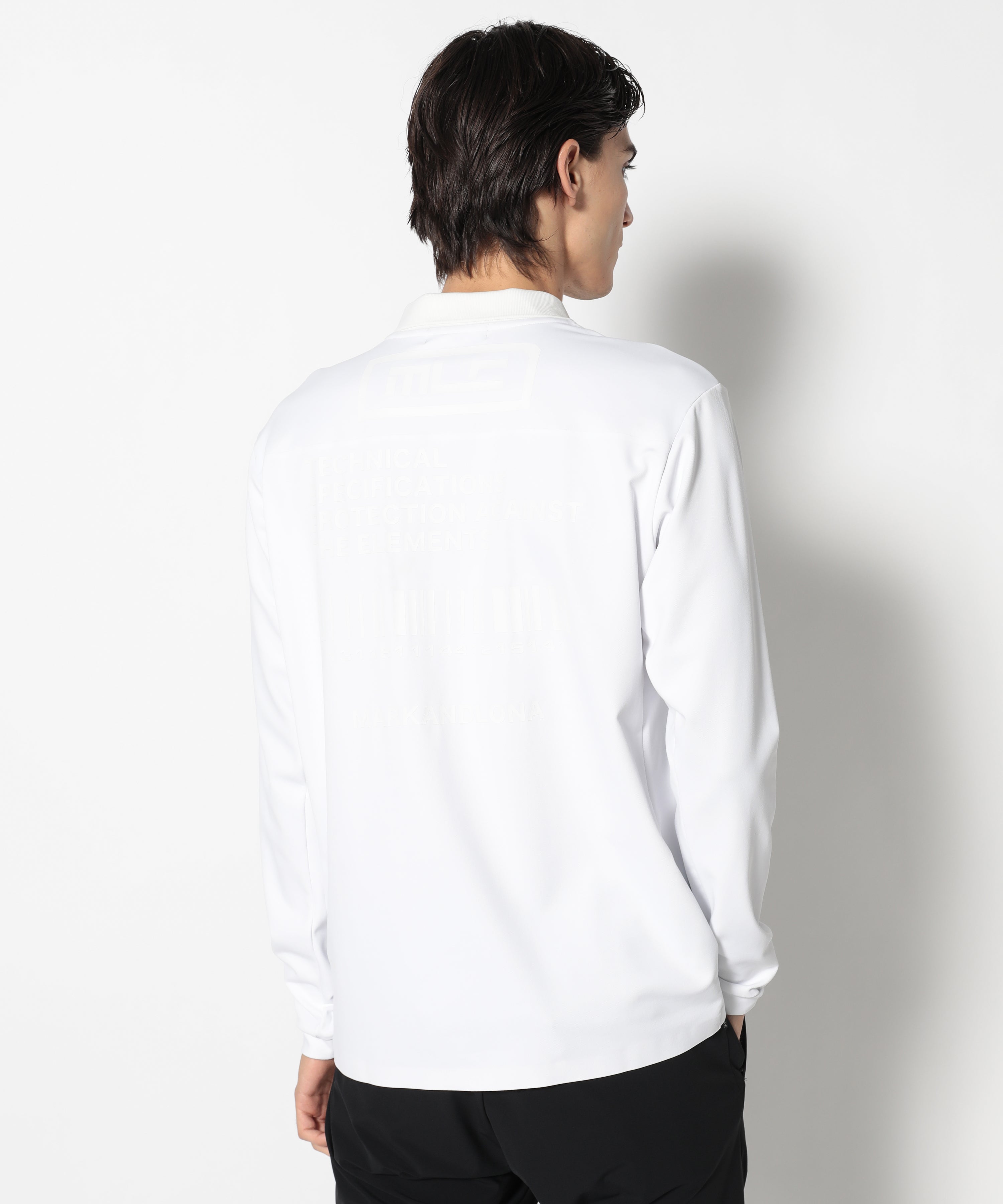 モデル:身長187cm,チェスト93cm,ウエスト78cm,ヒップ93cm,着用サイズL