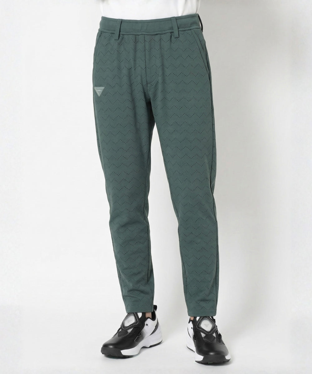 モデル:身長183cm, チェスト98cm, ウエスト78cm, ヒップ93cm 着用サイズL