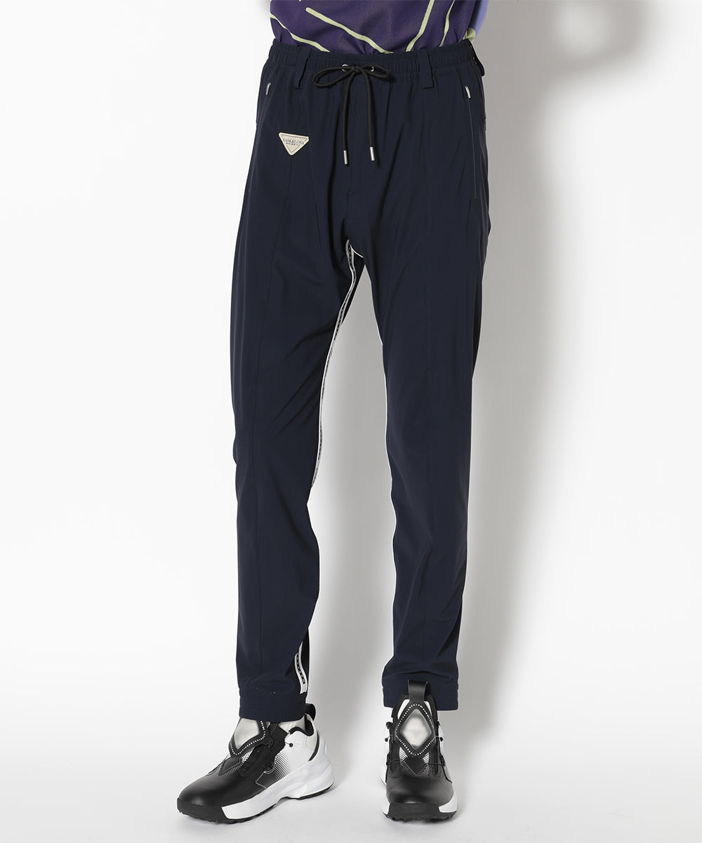 モデル:身長187cm,チェスト93cm,ウエスト78cm,ヒップ93cm,着用サイズL