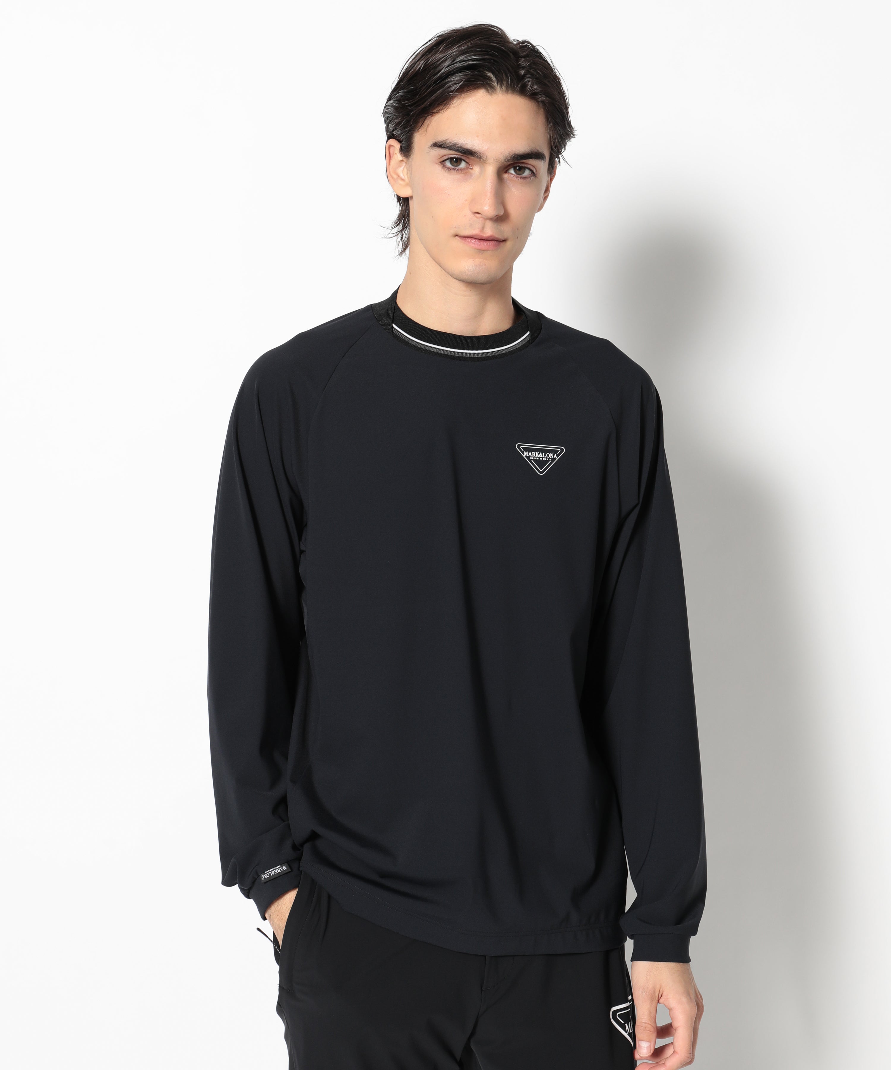 モデル:身長187cm,チェスト93cm,ウエスト78cm,ヒップ93cm,着用サイズL