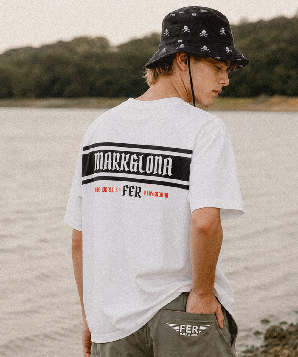 Knuckle Border Tee