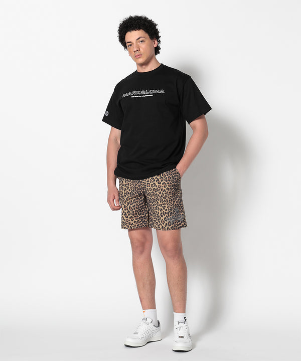 モデル:身長185cm,チェスト92cm,ウエスト77cm,ヒップ94cm,着用サイズL