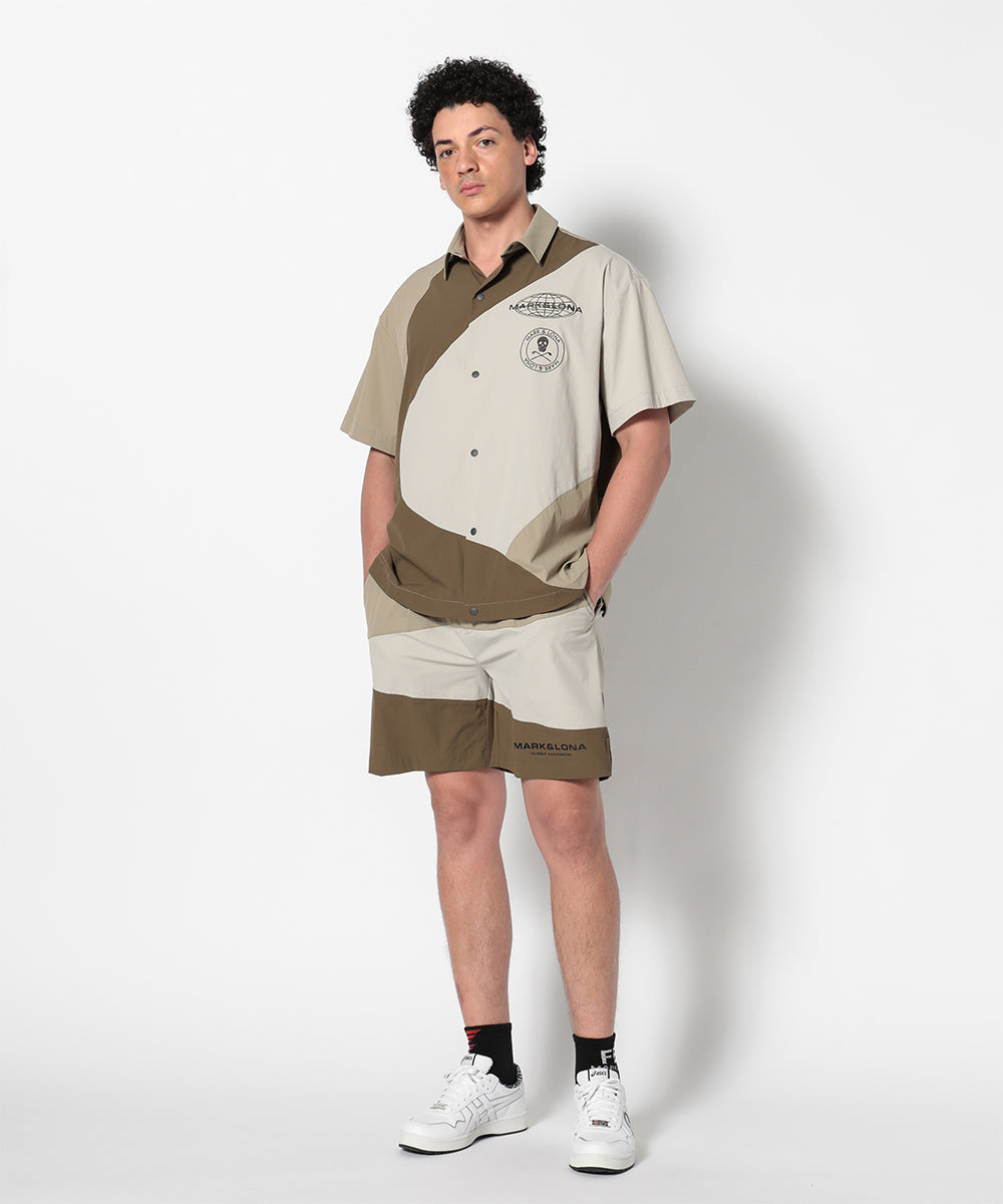 モデル:身長185cm,チェスト92cm,ウエスト77cm,ヒップ94cm,着用サイズL