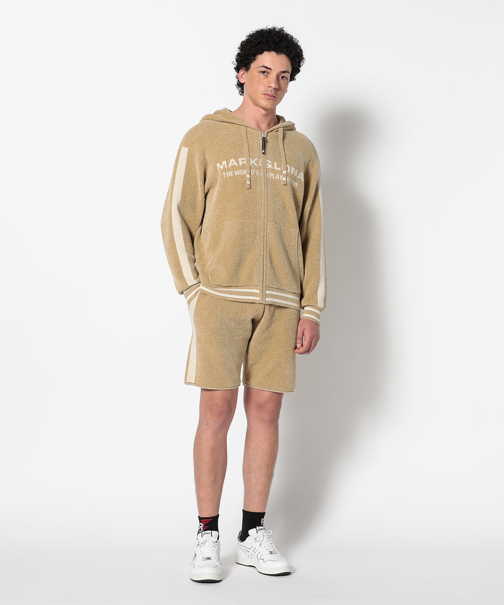 モデル:身長185cm,チェスト92cm,ウエスト77cm,ヒップ94cm,着用サイズL