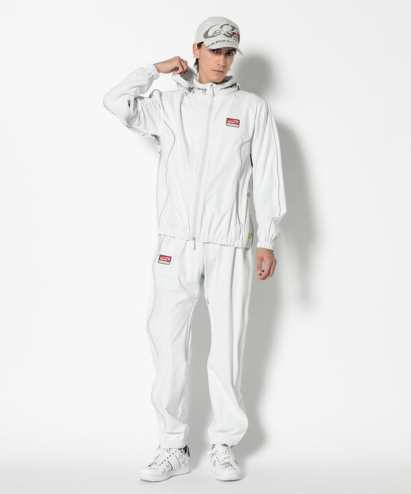 モデル:身長187cm,チェスト93cm,ウエスト78cm,ヒップ93cm,着用サイズL