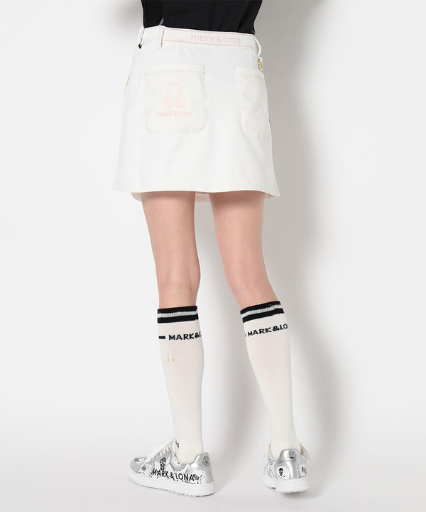 モデル:身長171cm,バスト80cm,ウエスト60cm,ヒップ88cm, 着用サイズM