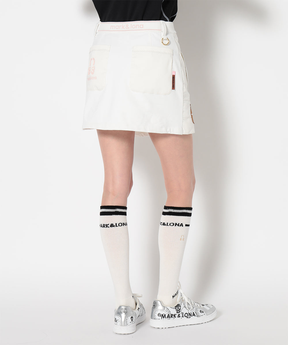 モデル:身長171cm,バスト80cm,ウエスト60cm,ヒップ88cm, 着用サイズM