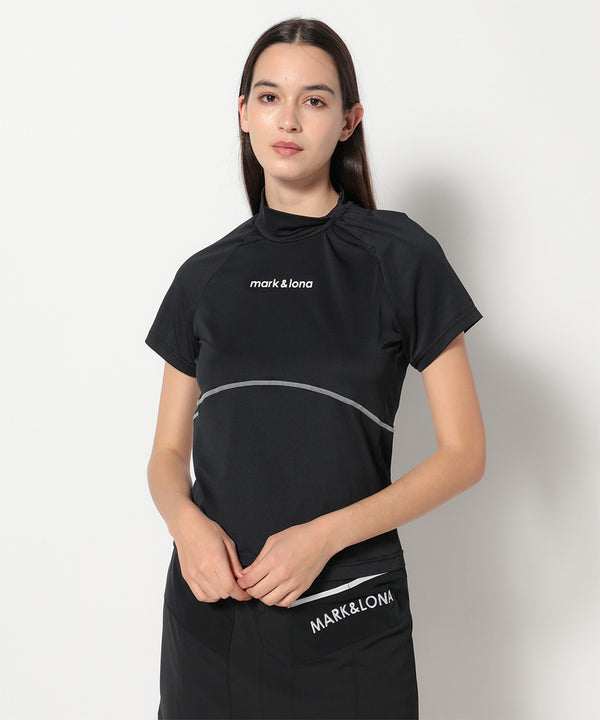 モデル:身長174cm,バスト77cm,ウエスト60cm,ヒップ88cm, 着用サイズM