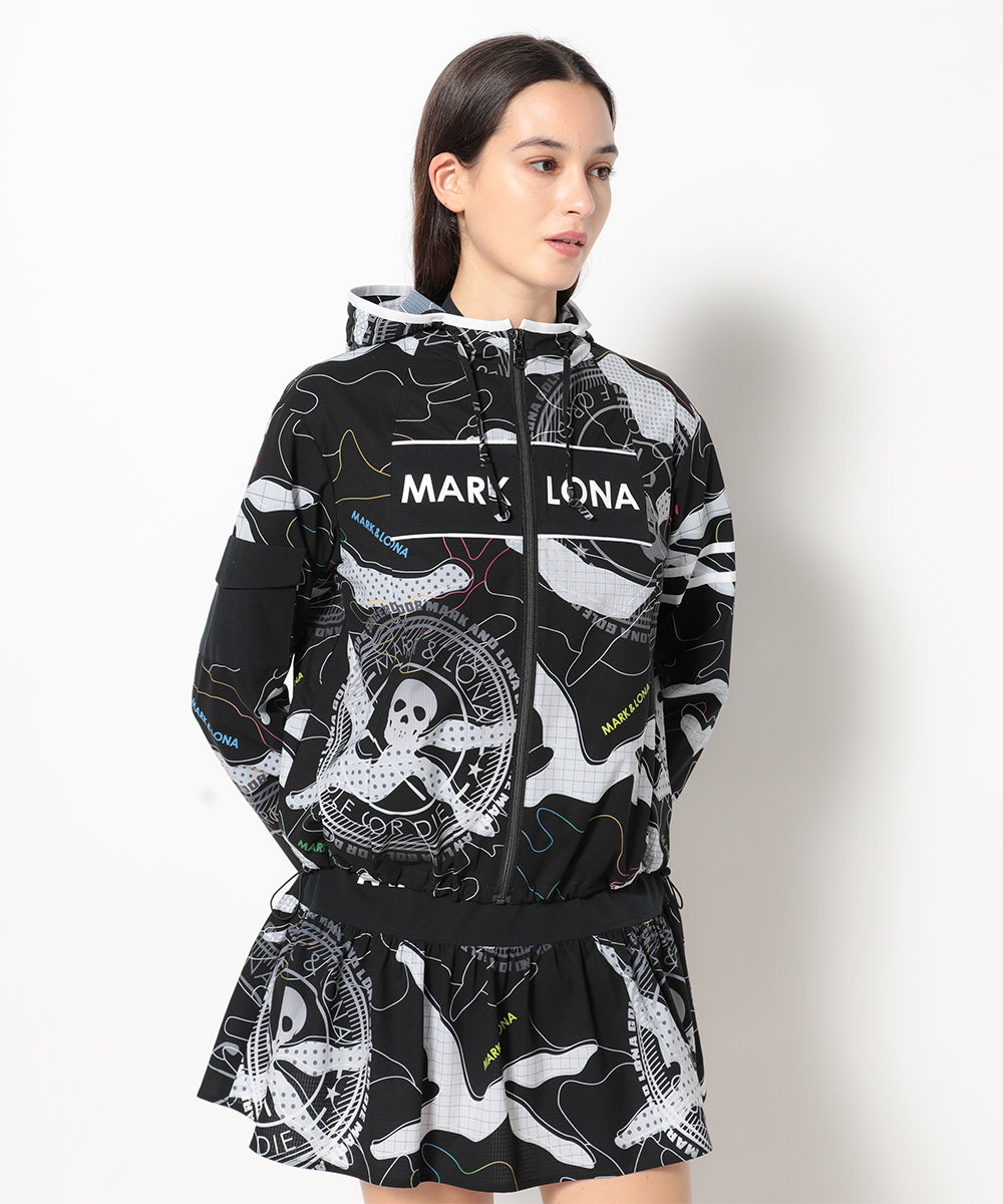 モデル:身長174cm,バスト77cm,ウエスト60cm,ヒップ88cm, 着用サイズM